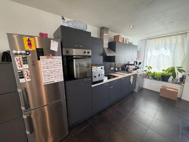 Gezellige rijwoning met 2 slaapkamers op ideale ligging!