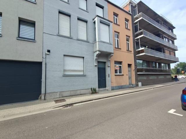 Gezellige rijwoning op wandelafstand van het centrum van Lo