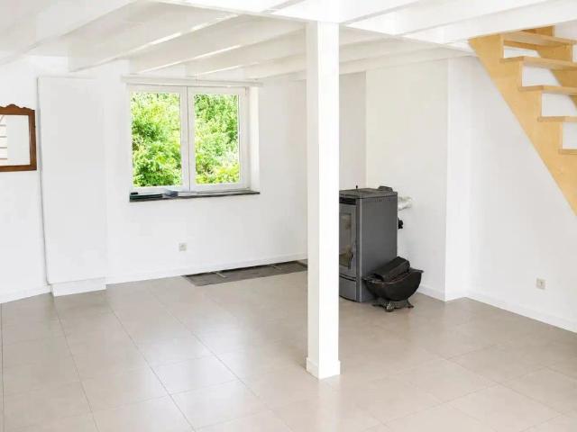 GEZELLIGE WONING MET 2 RUIME SLPK'S OP EEN RUSTIGE LOCATIE IN BORGLOON