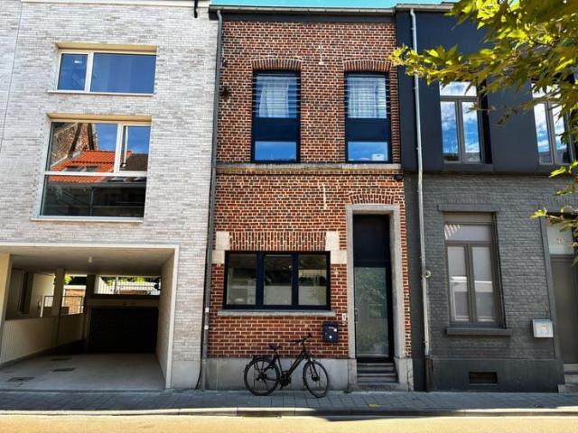 Gezellige woning met 3 slaapkamers en tuin te Leuven!