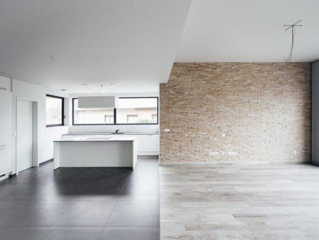 Gezinswoning 5 slaapkamers te huur