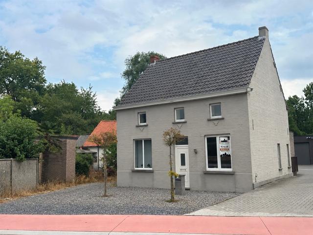 Gezinswoning met 3 slaapkamers en garage