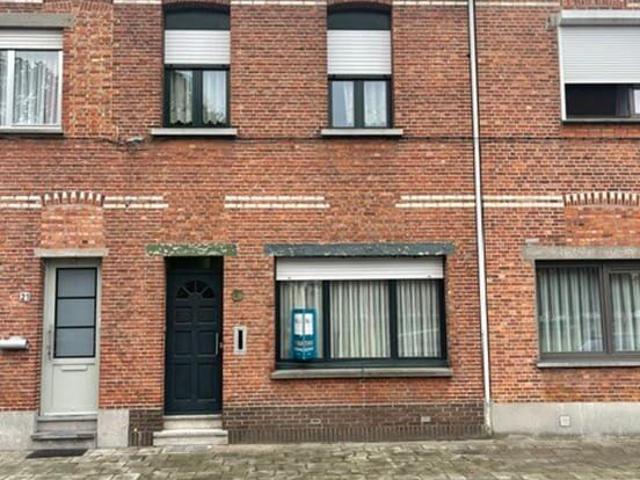 Gezinswoning met 3 slaapkamers en tuin in Schoten