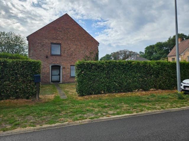 Gezinswoning met 3 slaapkamers rustig gelegen in Balen!