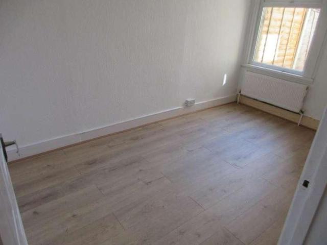 Gff Salisbury Avenue, Westcliff On Sea, SS0