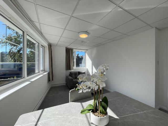 Gff, Paris House, 10 Wilbury Villas, Hove BN3, 1 bed flat to rent, £1,500 pcm | PrimeLocation