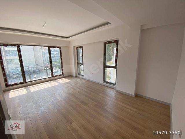 GİZLİ EMLAK'TAN ATATÜRK MAH. E.BANYOLU,GENİŞ BALKONLU 2+1 DAİRE
