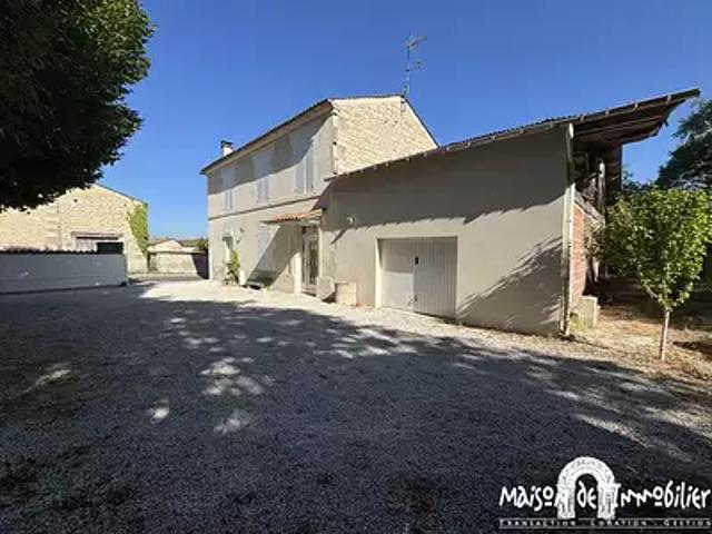 Gimeux 16130 Location maison 4 pièces t4 jardin terrasse