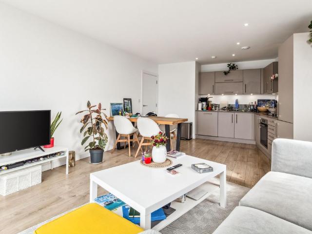 Ginger Line Building, The Highway, London E1W, 3 bed flat to rent, £4,000 pcm | PrimeLocation