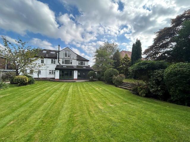 Gibwood Road, Manchester, M22 5 bed house to rent £4,000 pcm £923 pw