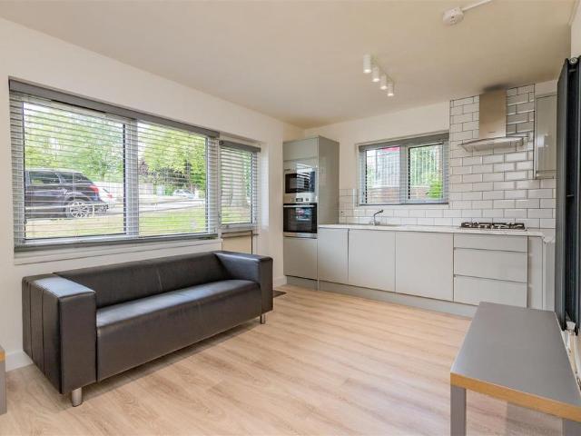 Gibbins Road, Birmingham B29 2 bed house to rent £606 pcm £140 pw