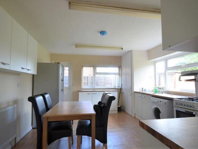 Gibbins Road, Metchley, B29 6PG, United Kingdom | 5 bed house for rent #137931294 | Rentberry