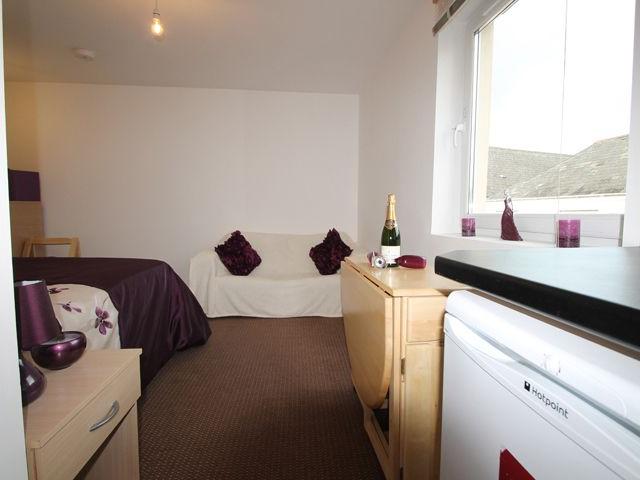 Gibbon Lane, Plymouth PL4, Studio to rent, £646 pcm | PrimeLocation
