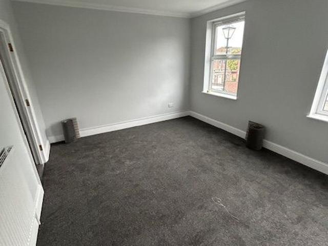 Gibbon Road, London SE15, 5 bed terraced house to rent, £4,250 pcm | PrimeLocation