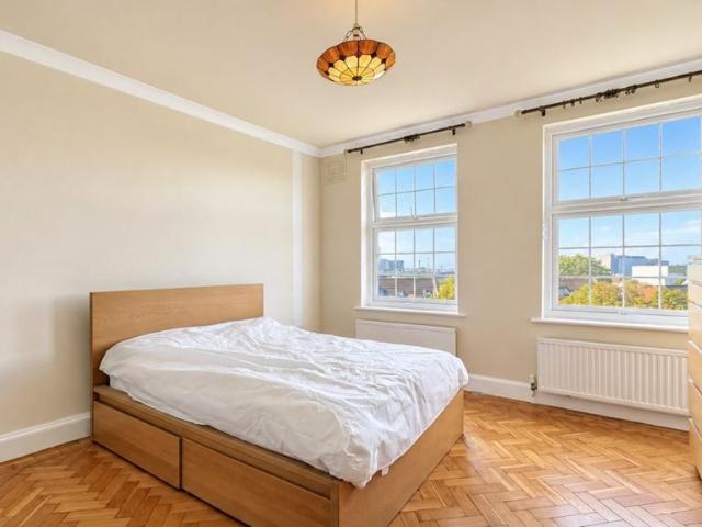 Gibraltar House 1 7, Connaught Road. 1 bed flat to rent £1,750 pcm £404 pw
