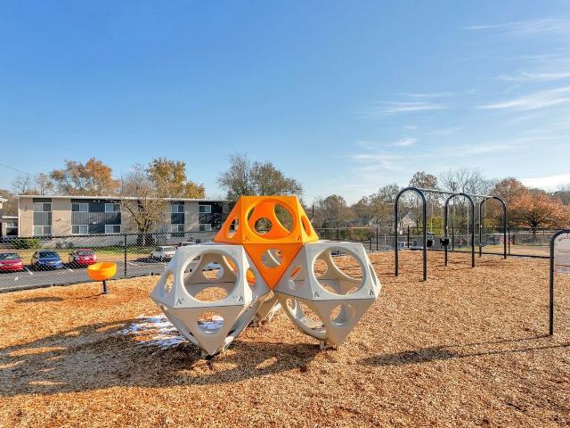 Gibson Creek 2 Bedroom Apartment for Rent at 300 E Webster St, Nashville, TN 37115 Madison