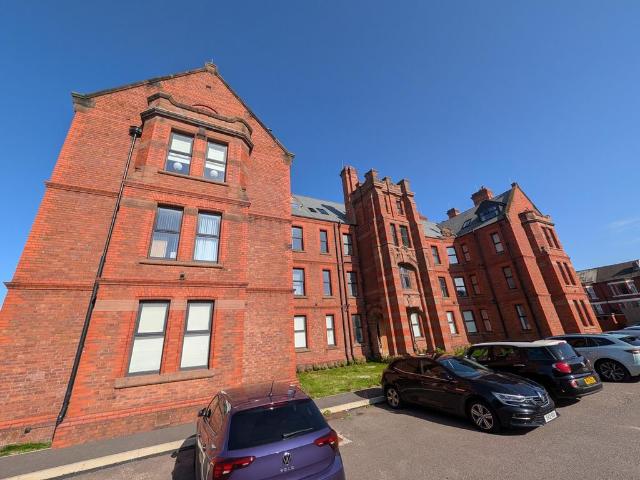 Gibson House Drive, Wallasey, CH44 2 bed apartment to rent £3,878 pcm £895 pw