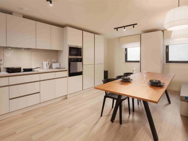 Gibson Street, Glasgow G12 Studio to rent £1,625 pcm £375 pw