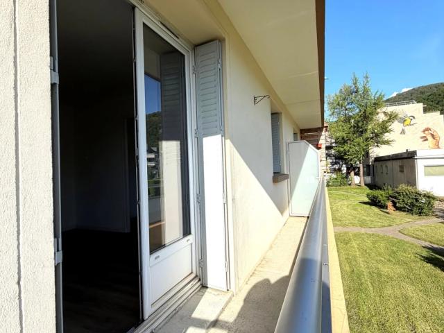 GIERES, 3 P+C