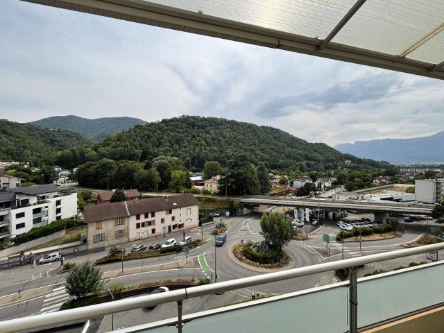 GIERES COPROPRIETE LES EDELWEISS F3 EN DERNIER ETAGE + CAVE + PA