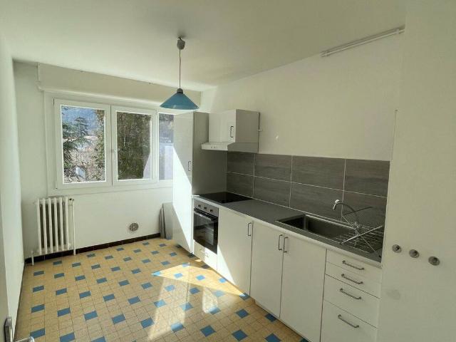 GIERES F2 CENTRE VILLAGE RESIDENCE LES MARTINETS 38610