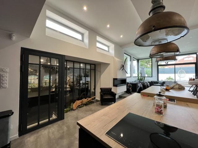 GIERES LOFT 152m2 + JARDIN + COULOIR DE NAGE