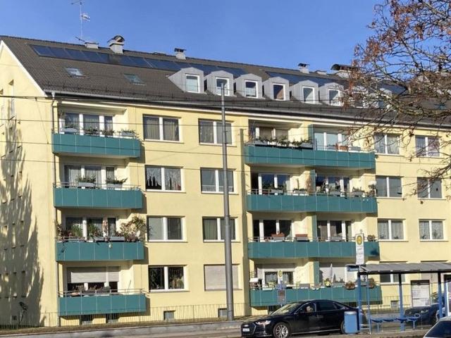 Giesing Frisch sanierte 2,5 Zi. Whg Küche, Flur, Duschbad/WC, Balkon, Kellerabt