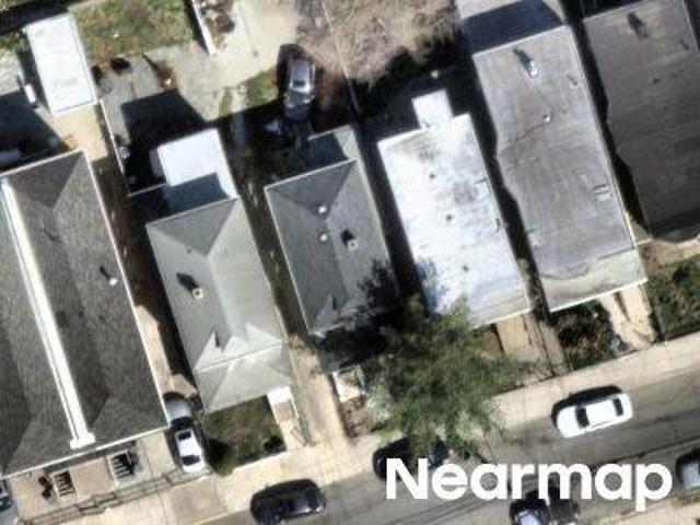 Gifford Ave