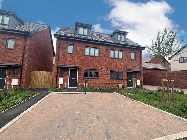 Giffords Walk, Bristol, BS34 4 bed house to rent £2,800 pcm £646 pw
