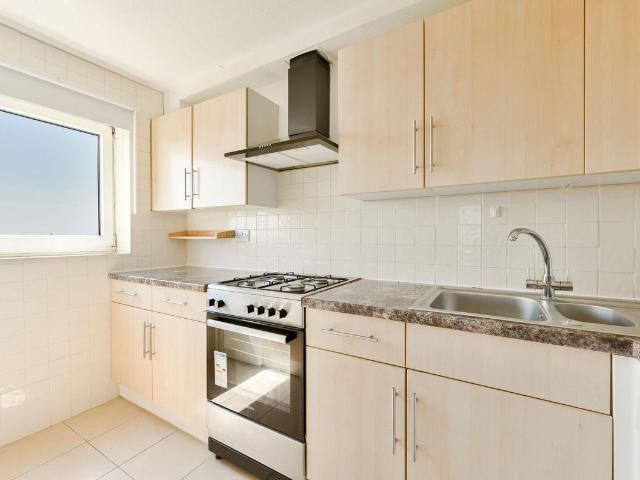 Gilbert Court, Ealing Broadway, London W5, 2 bed flat to rent, £3,250 pcm | PrimeLocation