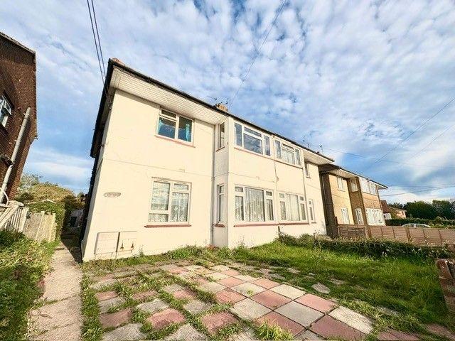 Gilda Crescent, Polegate BN26, 2 bed flat to rent, £1,200 pcm | PrimeLocation