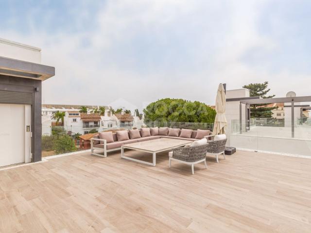 Gilded Elegance: A Hidden Gem on the Marbella Golden Mile