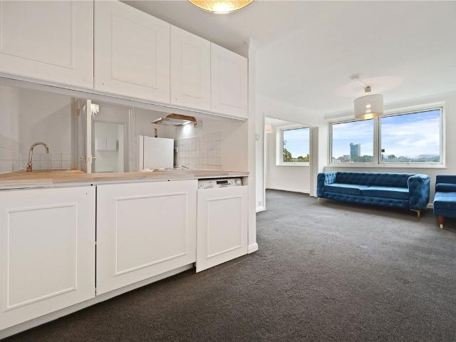Giles House, 158 Westbourne Grove, London W11, 1 bed flat to rent, £2,492 pcm | PrimeLocation