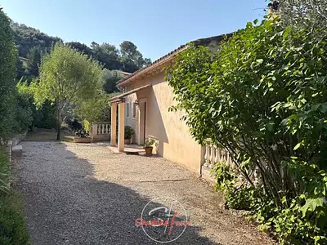 Gilette 06830 Achat / Vente maison 5 pièces t5 terrasse