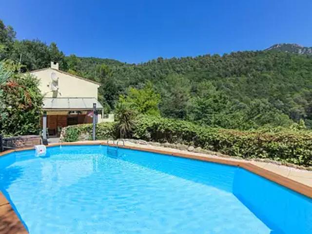Gilette 06830 Achat / Vente maison 8 pièces t8 piscine