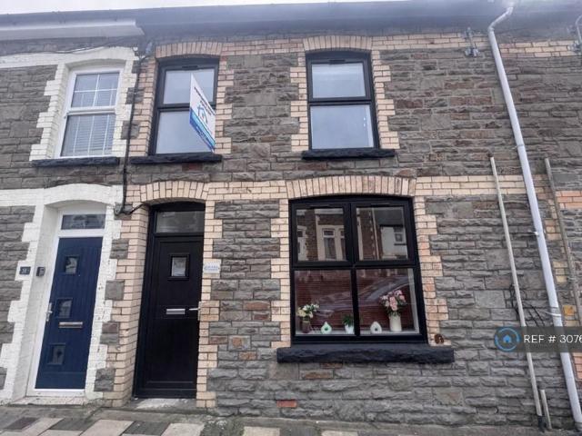 Gilfach St, Bargoed, CF81 2 bed flat to rent £725 pcm £167 pw