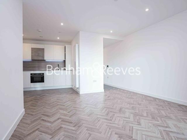 Gillender Street, Canary Wharf E3, 1 bed flat to rent, £1,950 pcm | PrimeLocation