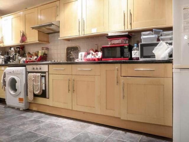 Gillespie Road, London, N5 1LP, United Kingdom | 5 bed duplex for rent #115642829 | Rentberry