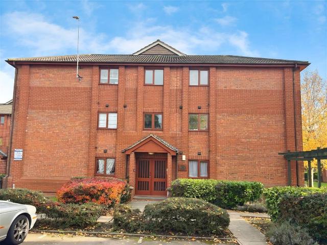 Gillett Close, Nuneaton CV11, 2 bed flat to rent, £725 pcm | PrimeLocation