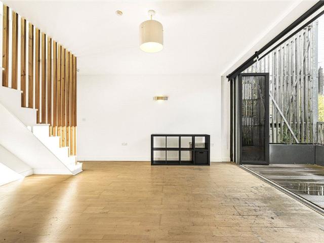 Gillett Place, London N16, 4 bed terraced house to rent, £4,600 pcm | PrimeLocation