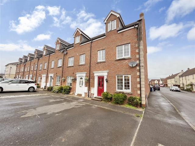 Gillingham, Dorset SP8, 3 bed end terrace house to rent, £1,400 pcm | PrimeLocation