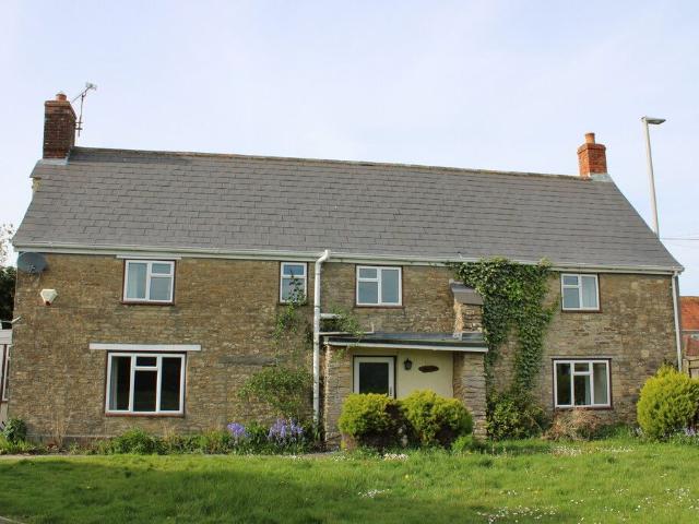 Gillingham, Dorset SP8, 2 bed detached house to rent, £1,250 pcm | PrimeLocation