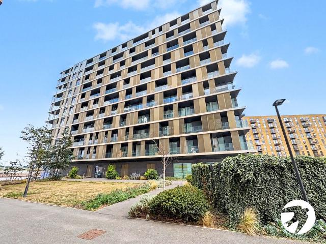 Gillingham Gate Road, Chatham, Kent ME4, 3 bed flat to rent, £1,450 pcm | PrimeLocation
