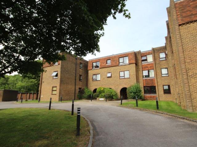 Gilliat Drive, Merrow GU4, 1 bed flat to rent, £1,300 pcm | PrimeLocation