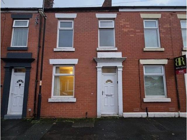 Gillibrand Walks, Chorley PR7, 3 bed terraced house to rent, £875 pcm | PrimeLocation