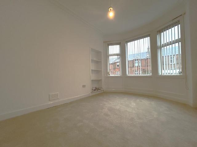 Gillies Street, Troon KA10 1 bed flat to rent £625 pcm £144 pw