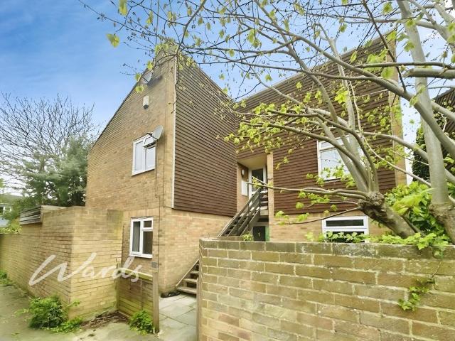 Gillon Mews Canterbury CT1 4 bed apartment to rent £1,750 pcm £404 pw