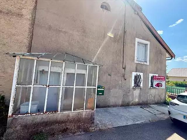 Gillois 39250 Achat / Vente maison 4 pièces t4 au dernier étage jardin