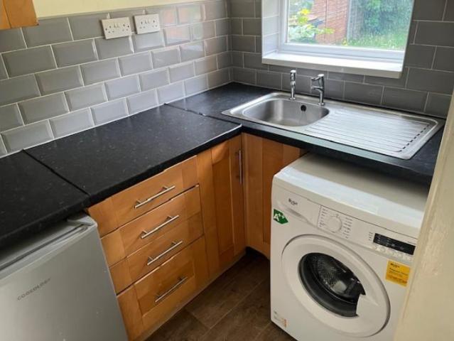 Gillott Road, Birmingham, B16 0LN, United Kingdom | Studio apartment for rent #129955203 | Rentberry