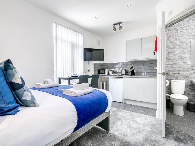 Gillott Road, Birmingham B16, 6 bed shared accommodation to rent, £880 pcm | PrimeLocation